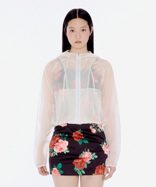YOUHEE(ユヒ)の「SHEER WIND BREAKER WHITE(ナイロンジャケット・レディース・その他・FREE)」の1枚目の写真