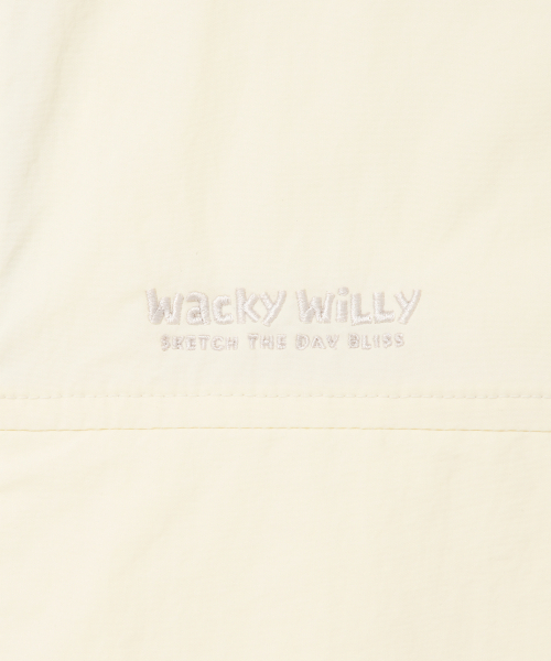 Wacky WiLLy(ワッキーウィリー)の「ライトフードウィンドブレーカークリーム(ナイロンジャケット・レディース・その他・SMALL/MEDIUM/LARGE/X-LARGE)」の5枚目の写真