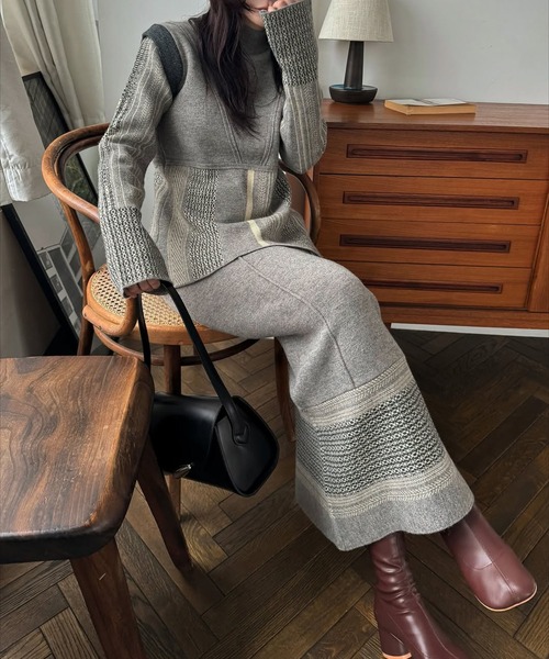 WILLFULLY(ウィルフリー)の「jacquard weave placement peplum knit(ニット/セーター・レディース・その他/ブラック・FREE)」の16枚目の写真