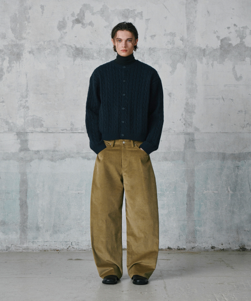 GLW(ジーエルダブリュ)の「ベルベットコーデュロイカーブパンツベージュ(その他パンツ・レディース・その他・MEDIUM/LARGE/SMALL)」の5枚目の写真