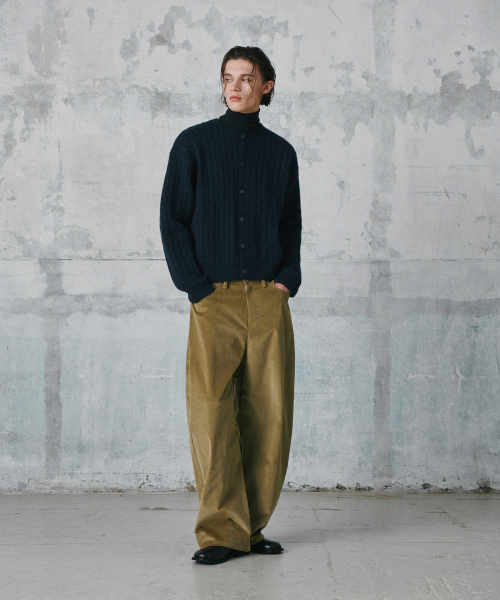 GLW(ジーエルダブリュ)の「ベルベットコーデュロイカーブパンツベージュ(その他パンツ・レディース・その他・MEDIUM/LARGE/SMALL)」の6枚目の写真