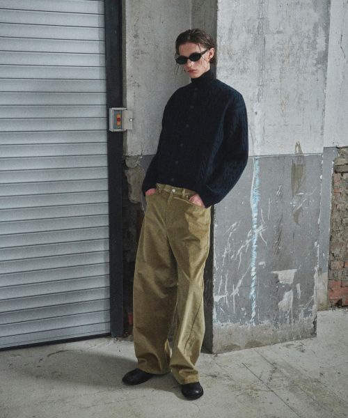 GLW(ジーエルダブリュ)の「ベルベットコーデュロイカーブパンツベージュ(その他パンツ・レディース・その他・MEDIUM/LARGE/SMALL)」の10枚目の写真
