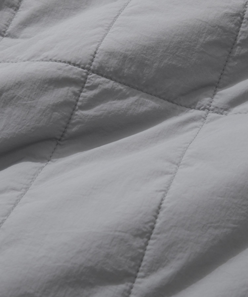COVERNAT(カバーナット)の「フリースリバーシブルキルティングベストグレー(ダウンベスト・レディース・その他・SMALL/MEDIUM/LARGE/X-LARGE)」の9枚目の写真