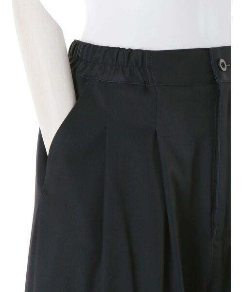 UN3D.（アンスリード）の「STRATUM LAYER PT【セットアップ着用可能】 / ストレイタムレイヤーパンツ（その他パンツ・レディース・ホワイト/ブラック・36/38）」の6枚目の写真