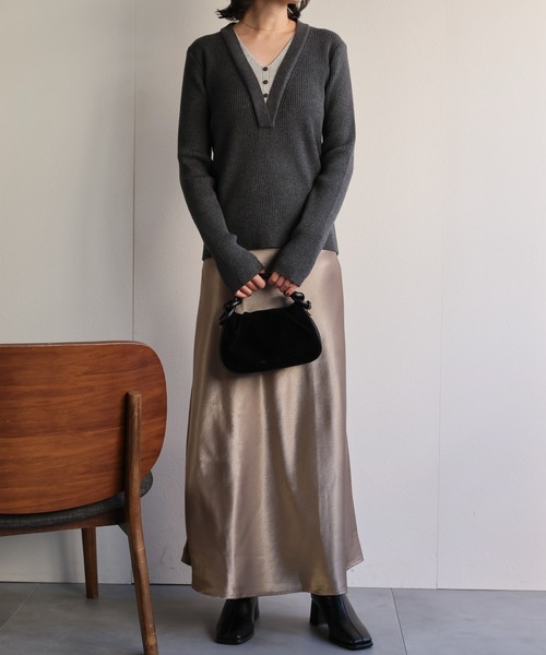 sakishimatokyo(サキシマトーキョー)の「レイヤード配色リブニットトップス(ニット/セーター・レディース・グレー/オートミール/ネイビー・FREE)」の5枚目の写真