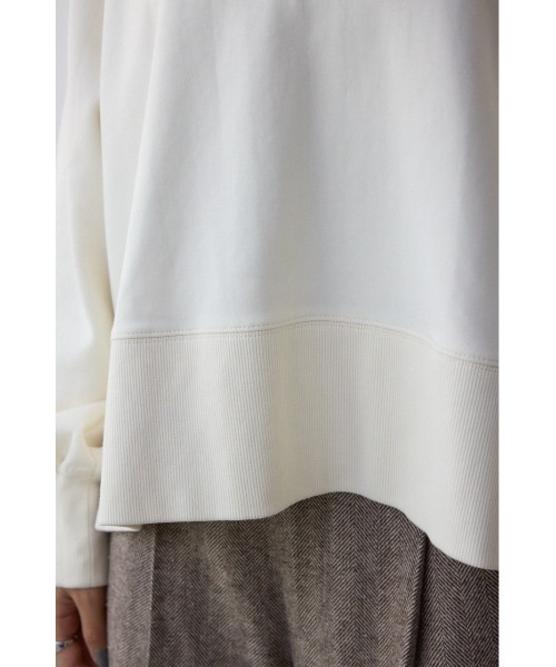 AZUL by moussy（アズールバイマウジー）の「ワンポイントロゴスウェット（スウェット・レディース・ライトイエロー/ブラック/アイボリー/ブラウン・FREE）」の16枚目の写真