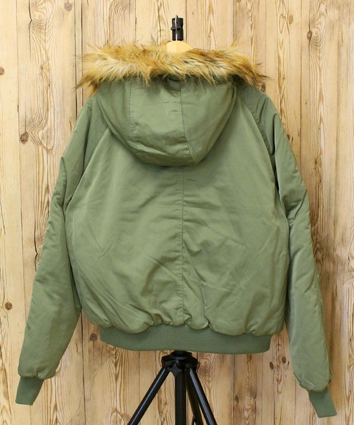 TopIsm(トップイズム)の「撥水加工 N2Bタイプ 中綿ジャケット(ミリタリージャケット・メンズ・ブラック/カーキ・M/XL/L)」の7枚目の写真