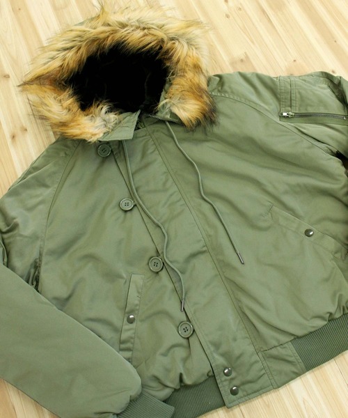 TopIsm(トップイズム)の「撥水加工 N2Bタイプ 中綿ジャケット(ミリタリージャケット・メンズ・ブラック/カーキ・M/XL/L)」の8枚目の写真
