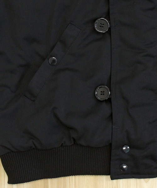 TopIsm(トップイズム)の「撥水加工 N2Bタイプ 中綿ジャケット(ミリタリージャケット・メンズ・ブラック/カーキ・M/XL/L)」の11枚目の写真