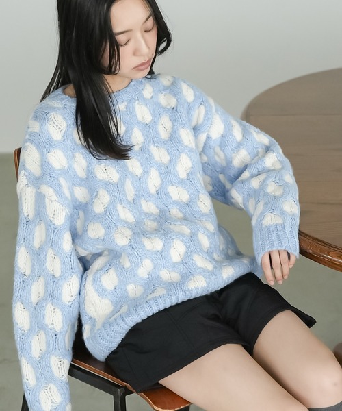 mili an deni（ミリアンデニ）の「バルキーニットプルオーバー（ニット/セーター・レディース・ブルー/ブラック・M）」の11枚目の写真