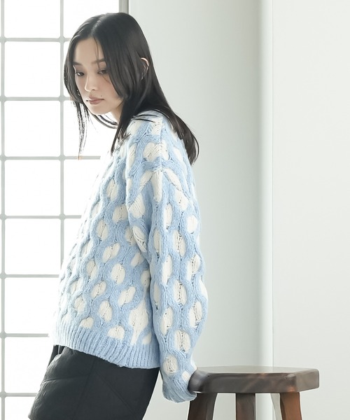 mili an deni（ミリアンデニ）の「バルキーニットプルオーバー（ニット/セーター・レディース・ブルー/ブラック・M）」の12枚目の写真