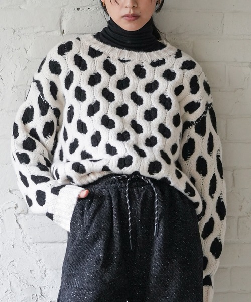 mili an deni（ミリアンデニ）の「バルキーニットプルオーバー（ニット/セーター・レディース・ブルー/ブラック・M）」の16枚目の写真