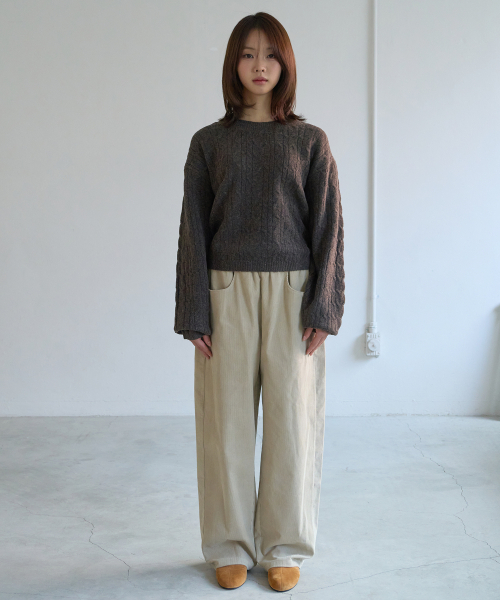 JULIAPEPE(ジュリアペペ)の「Curved Balloon Corduroy Pants (Cream)(その他パンツ・レディース・その他・FREE)」の1枚目の写真
