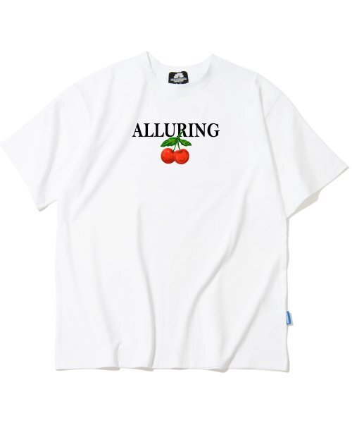 TRIPSHION(トリップション)の「ALLURIG チェリーグラフィックTシャツ - ホワイト(Tシャツ/カットソー・メンズ・その他・LARGE/MEDIUM/X-LARGE)」の1枚目の写真