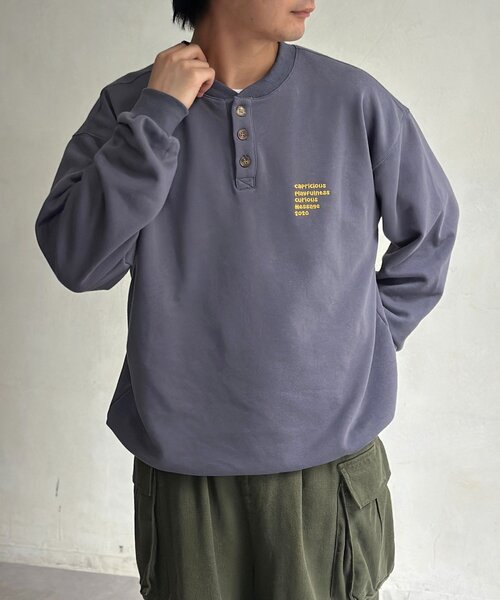 CPCM(シーピーシーエム)の「古着ライク胸刺繍ヘンリースウェット(Tシャツ/カットソー・メンズ・グレー/アイボリー/ブラック/ネイビー/ブラウン・FREE)」の1枚目の写真