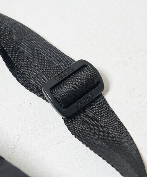 FREAK'S STORE（フリークスストア）の「LeSportsac × FREAK'S STORE/レスポートサック 別注 HERITAGE BELT BAG/ヘリテージ ベルトバッグ/ボディバッグ（ボディバッグ/ウエストポーチ・レディース・ブラウン/ブラック・ONE SIZE）」の10枚目の写真