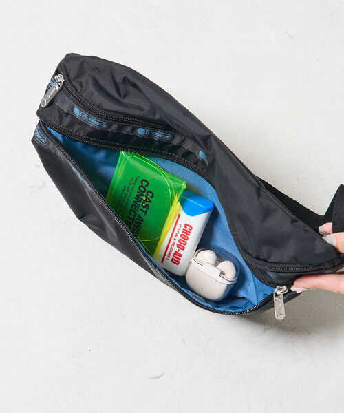 FREAK'S STORE（フリークスストア）の「LeSportsac × FREAK'S STORE/レスポートサック 別注 HERITAGE BELT BAG/ヘリテージ ベルトバッグ/ボディバッグ（ボディバッグ/ウエストポーチ・レディース・ブラウン/ブラック・ONE SIZE）」の8枚目の写真