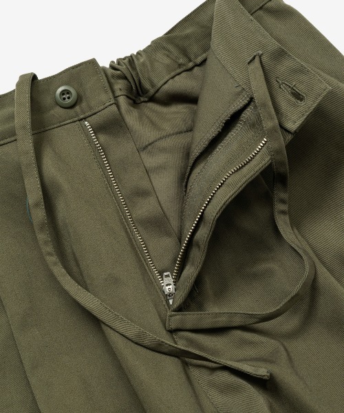 rehacer(レアセル)の「rehacer : Tactical Zip Morph Pants / タクティカル ジップ モーフ パ ンツ(チノパンツ・メンズ・ブラック/オリーブ・SMALL/LARGE/MEDIUM)」の4枚目の写真