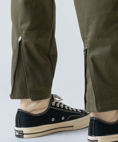 rehacer(レアセル)の「rehacer : Tactical Zip Morph Pants / タクティカル ジップ モーフ パ ンツ(チノパンツ・メンズ・ブラック/オリーブ・SMALL/LARGE/MEDIUM)」の18枚目の写真
