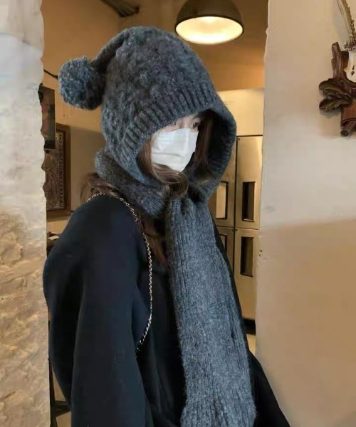 ぽんぽんフード付き ケーブルニット マフラー/バラクラバ（マフラー