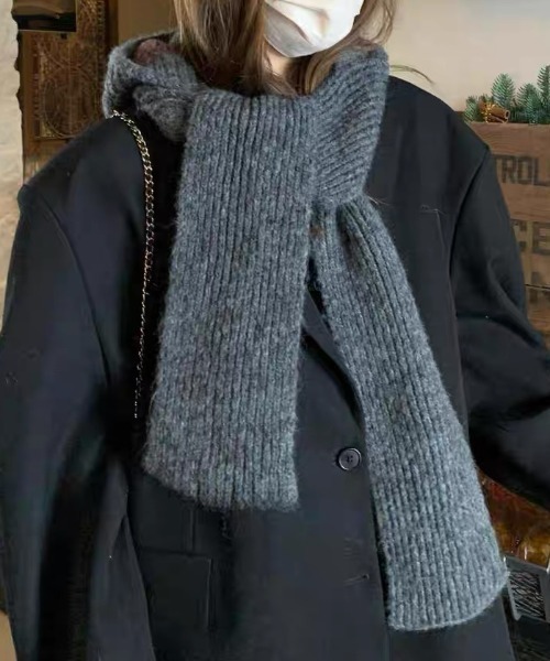 ぽんぽんフード付き ケーブルニット マフラー/バラクラバ（マフラー