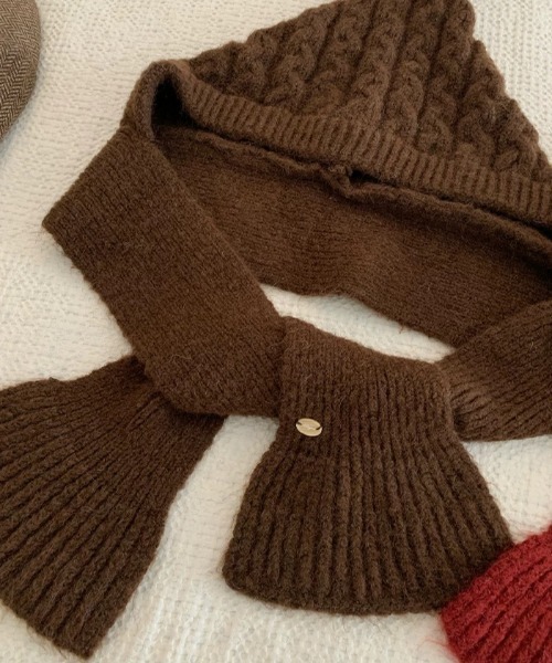 ぽんぽんフード付き ケーブルニット マフラー/バラクラバ（マフラー