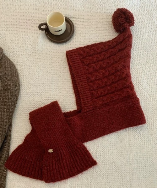 ぽんぽんフード付き ケーブルニット マフラー/バラクラバ（マフラー