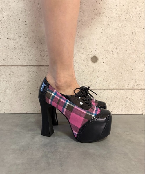 Jeffrey Campbell(ジェフリーキャンベル)の「レトロチェック レースアップパンプス(パンプス・レディース・オレンジ/ネイビー・38/37/36)」の13枚目の写真