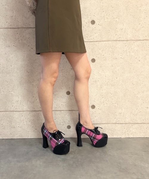 Jeffrey Campbell(ジェフリーキャンベル)の「レトロチェック レースアップパンプス(パンプス・レディース・オレンジ/ネイビー・38/37/36)」の14枚目の写真