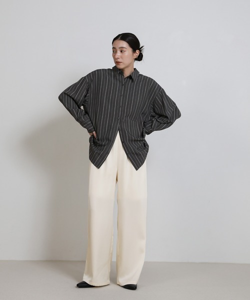 select MOCA（セレクトモカ）の「ストレートイージーサテンパンツ【セットアップ対応】（その他パンツ・レディース・ブラウン/ブラック/アイボリー・LARGE/MEDIUM）」の5枚目の写真