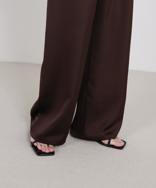 select MOCA（セレクトモカ）の「ストレートイージーサテンパンツ【セットアップ対応】（その他パンツ・レディース・ブラウン/ブラック/アイボリー・LARGE/MEDIUM）」の22枚目の写真