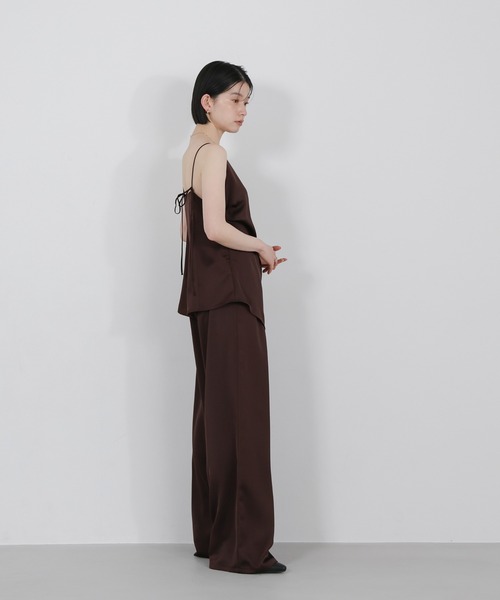 select MOCA(セレクトモカ)の「ストレートイージーサテンパンツ【セットアップ対応/手洗い可】(その他パンツ・レディース・ブラウン/ブラック/アイボリー・LARGE/MEDIUM)」の10枚目の写真