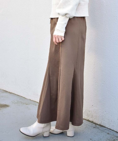 Bleu Bleuet(ブルーブルーエ)の「裏起毛カットツイルマーメイドスカート(スカート・レディース・ブラウン/キャメル/ブラック・FREE)」の18枚目の写真
