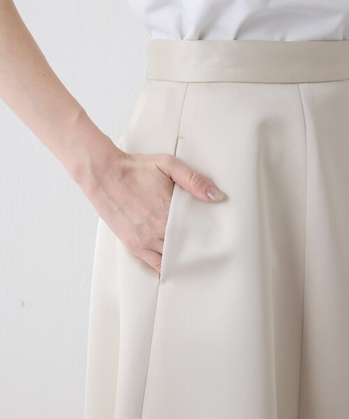 THE PAUSE（ザ ポーズ）の「【THE PAUSE】ボンディングフレアスカート（スカート・レディース・ブラック/ベージュ・38/36）」の5枚目の写真