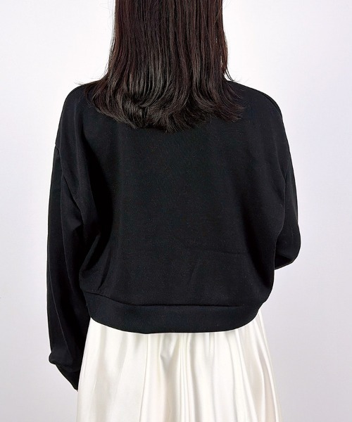 CLOTHY(クロシィ)の「【Allシーズン使えるなめらか軽量素材♪】ショート丈スウェットトップス(セットアップ可)(スウェット・レディース・オフホワイト/ライトグレー/グレー/ブラック・LARGE/MEDIUM)」の15枚目の写真