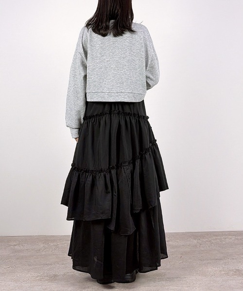 CLOTHY(クロシィ)の「【Allシーズン使えるなめらか軽量素材♪】ショート丈スウェットトップス(セットアップ可)(スウェット・レディース・オフホワイト/ライトグレー/グレー/ブラック・LARGE/MEDIUM)」の20枚目の写真
