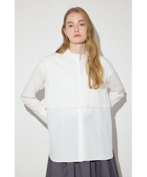 AZUL by moussy(アズールバイマウジー)の「レイヤードバンドカラーシャツ(シャツ/ブラウス・レディース・サックスブルー/ネイビー/オフホワイト・FREE)」の4枚目の写真