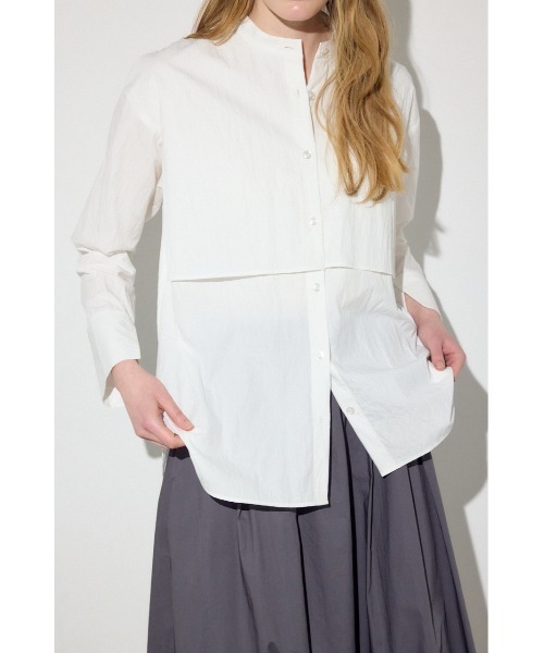 AZUL by moussy(アズールバイマウジー)の「レイヤードバンドカラーシャツ(シャツ/ブラウス・レディース・サックスブルー/ネイビー/オフホワイト・FREE)」の5枚目の写真