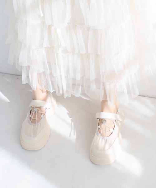 VIVIAN（ヴィヴィアン）の「厚底レースアップメリージェーンスニーカー ZOZOTOWN+オフィシャルサイト限定商品（ドレスシューズ・レディース・ベージュ/ブラック・LL/L/M/S）」の15枚目の写真