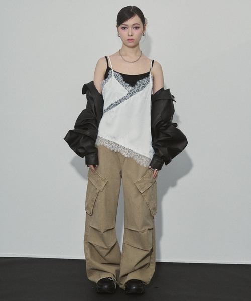 ENVYM（アンビー）の「サテンレースキャミソール（キャミソール・レディース・ブラウン/ブラック/ホワイト・FREE）」の8枚目の写真