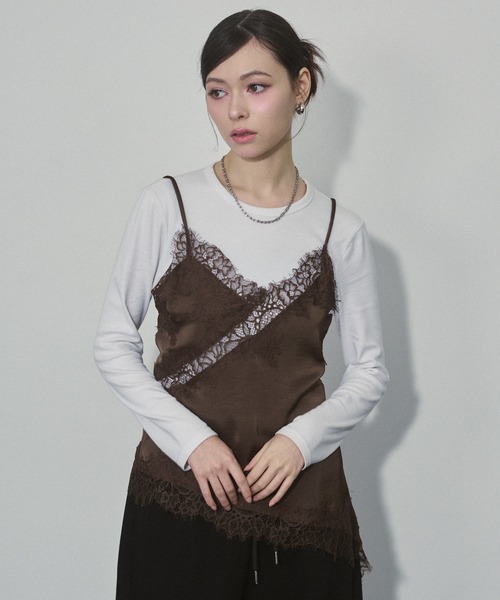 ENVYM（アンビー）の「サテンレースキャミソール（キャミソール・レディース・ブラウン/ブラック/ホワイト・FREE）」の12枚目の写真