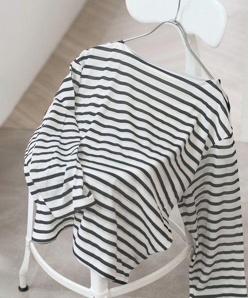 Spick & Span(スピックアンドスパン)の「シアーボーダーTシャツ(Tシャツ/カットソー・レディース・ブラック/ピンク/ブルー系その他・FREE)」の4枚目の写真