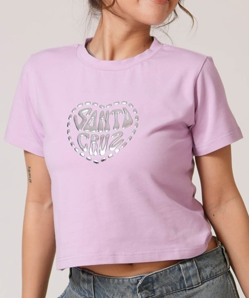 SANTA CRUZ(サンタクルーズ)の「SANTA CRUZ/サンタクルーズ 半袖 クロップドTシャツ レディース METALLIC HEART LAND SSTEE ムラサキ限定 502262435(Tシャツ/カットソー・レディース・ホワイト/ブラック/ラベンダー・L/M)」の3枚目の写真