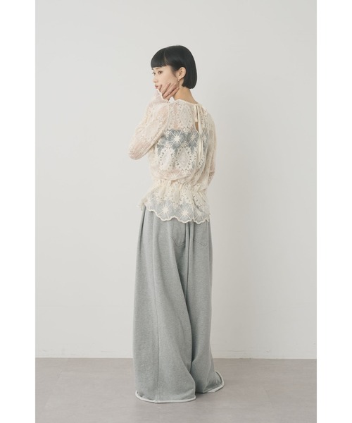 Limue(リミュ)の「チュール刺繍プルオーバー(シャツ/ブラウス・レディース・ベージュ/ブラック・FREE)」の21枚目の写真