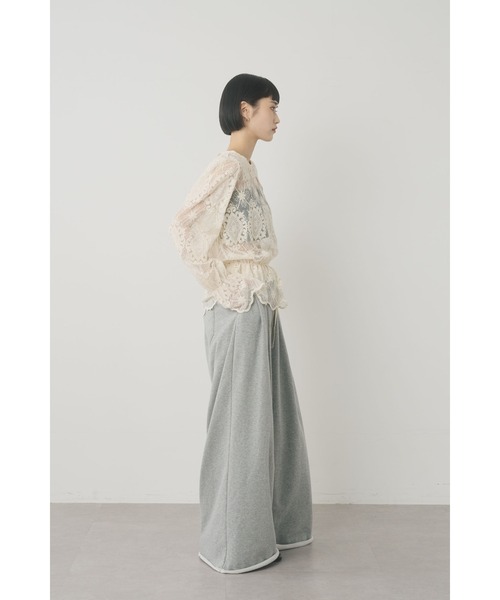 Limue(リミュ)の「チュール刺繍プルオーバー(シャツ/ブラウス・レディース・ベージュ/ブラック・FREE)」の22枚目の写真
