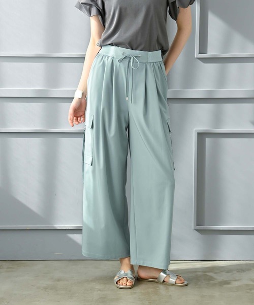 White Collection｜ホワイトコレクションのカーゴパンツ（ブルー