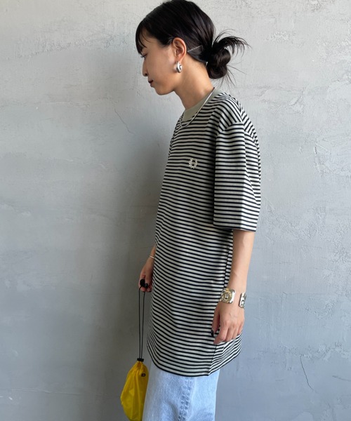 FRED PERRY（フレッドペリー）の「[FRED PERRY/フレッドペリー] ファインボーダー ワンポイントロゴ刺繍ショートスリーブTシャツ（Tシャツ/カットソー・レディース・ダークグリーン/モスグリーン・S/M/L）」の21枚目の写真