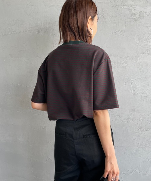 FRED PERRY（フレッドペリー）の「[FRED PERRY/フレッドペリー] ファインボーダー ワンポイントロゴ刺繍ショートスリーブTシャツ（Tシャツ/カットソー・レディース・ダークグリーン/モスグリーン・S/M/L）」の7枚目の写真