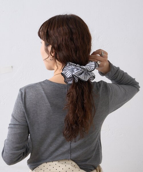 CIAOPANIC TYPY（チャオパニックティピー）の「:lilチェーン付きストライプシュシュ（キーホルダー・レディース・ブラック/ブラウン/ブルー・ONE SIZE）」の13枚目の写真