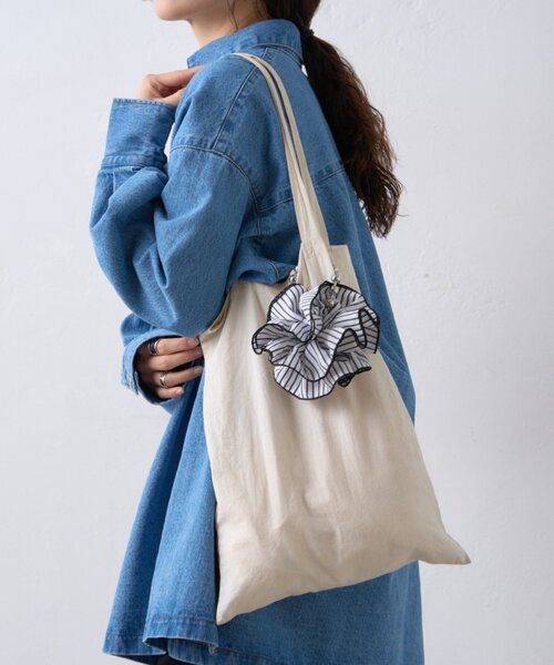 CIAOPANIC TYPY（チャオパニックティピー）の「:lilチェーン付きストライプシュシュ（キーホルダー・レディース・ブラック/ブラウン/ブルー・ONE SIZE）」の15枚目の写真